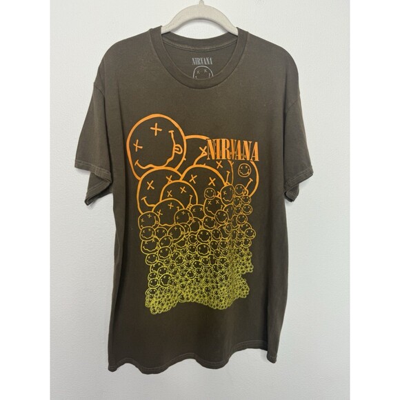 Nirvana Large Smiley Face Pile T-Shirt Gray Ombré Short Sleeve Cotton NWOT - Picture 1 of 9